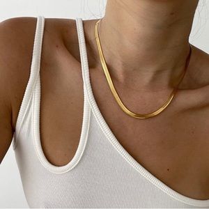 Mejuri Bold Gold Herringbone Necklace